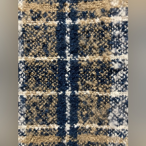 Plaid infinity scarf blue tan cream soft, 33.5"x11.5" plus fringe EUC 13000 - Picture 5 of 6